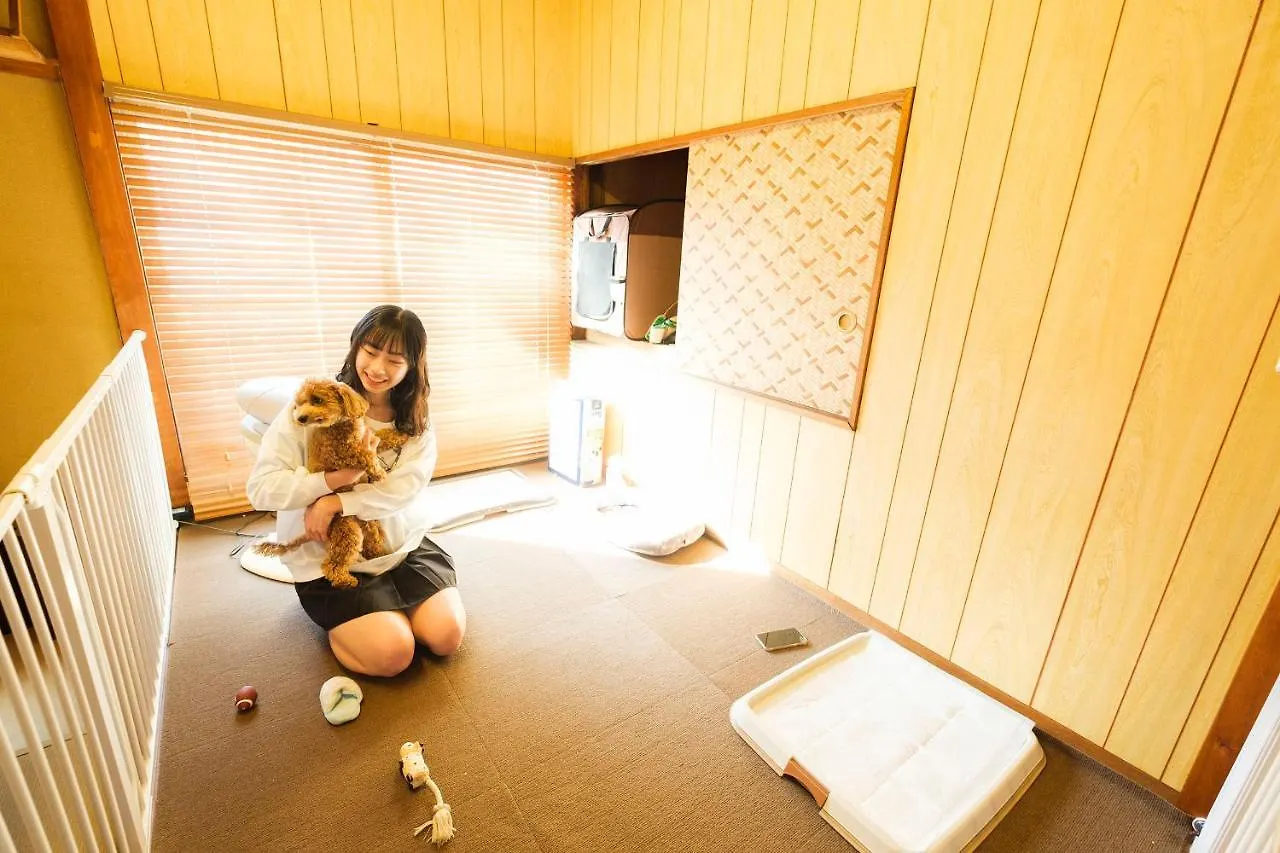 Ferienhaus Villa Surf Republic 湯河原吉浜海岸は最大13名ビーチ徒歩30秒で犬ok晴れでも雨でもbbqok Manazuru