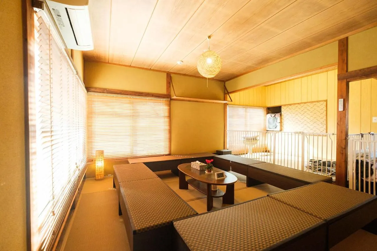 Villa Surf Republic 湯河原吉浜海岸は最大13名ビーチ徒歩30秒で犬ok晴れでも雨でもbbqok Manazuru